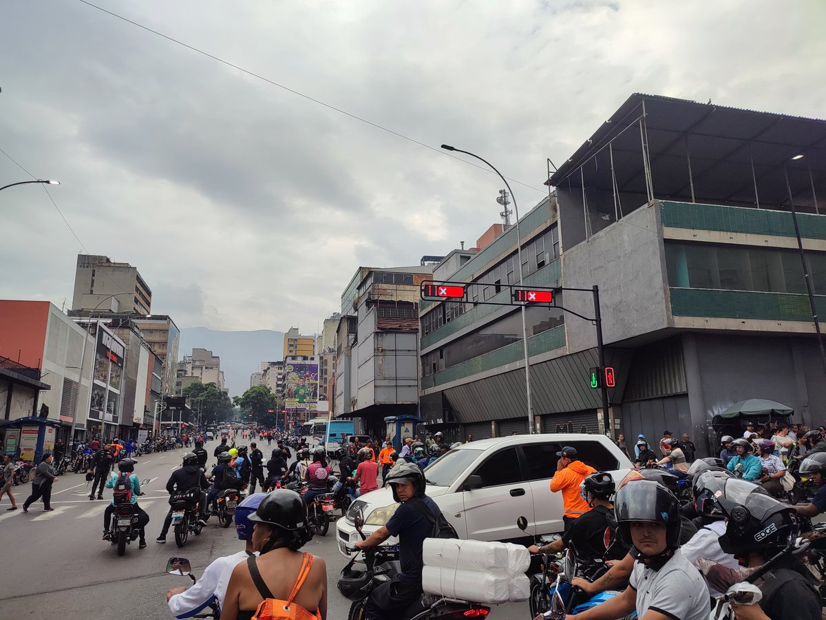 Robert Lobo tweet media