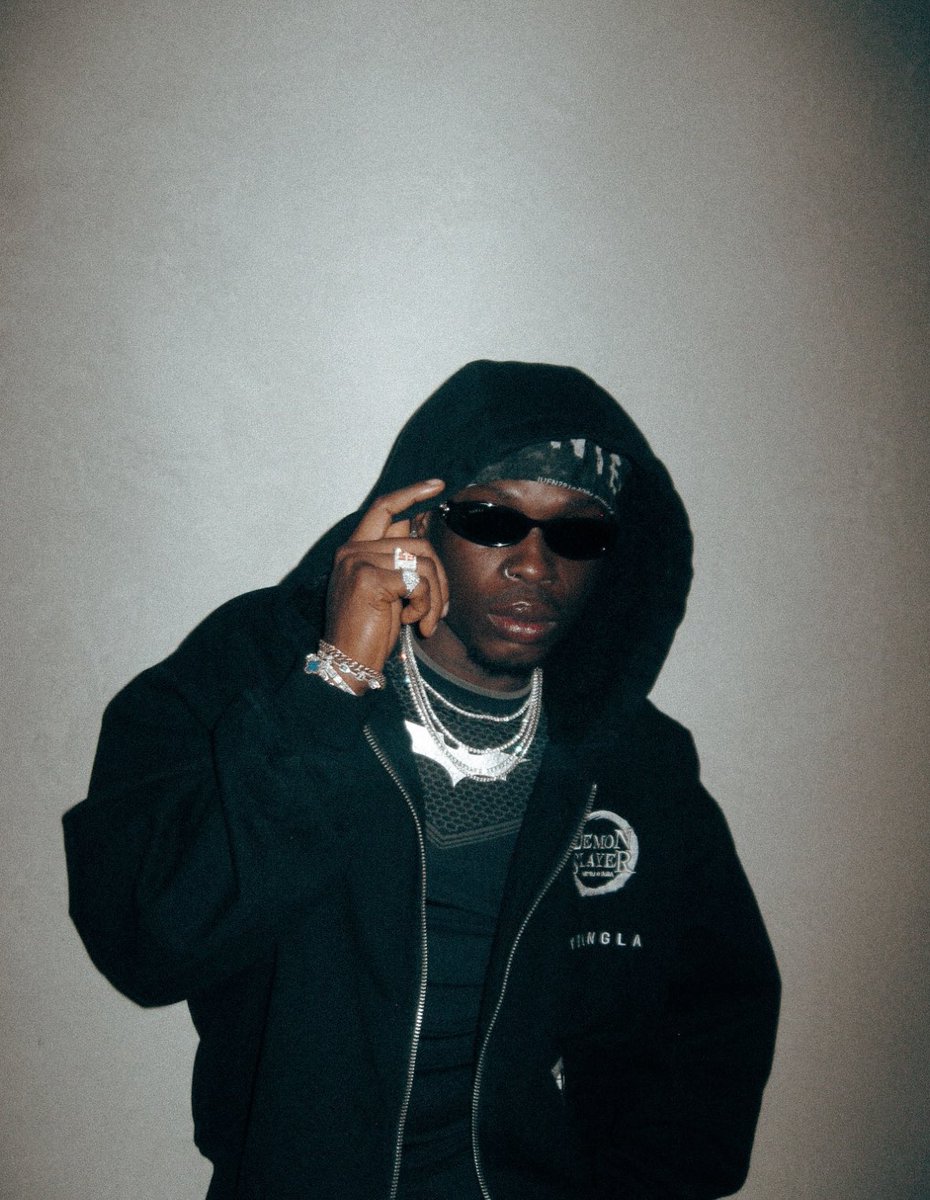 THE DEBUT HUB tweet media