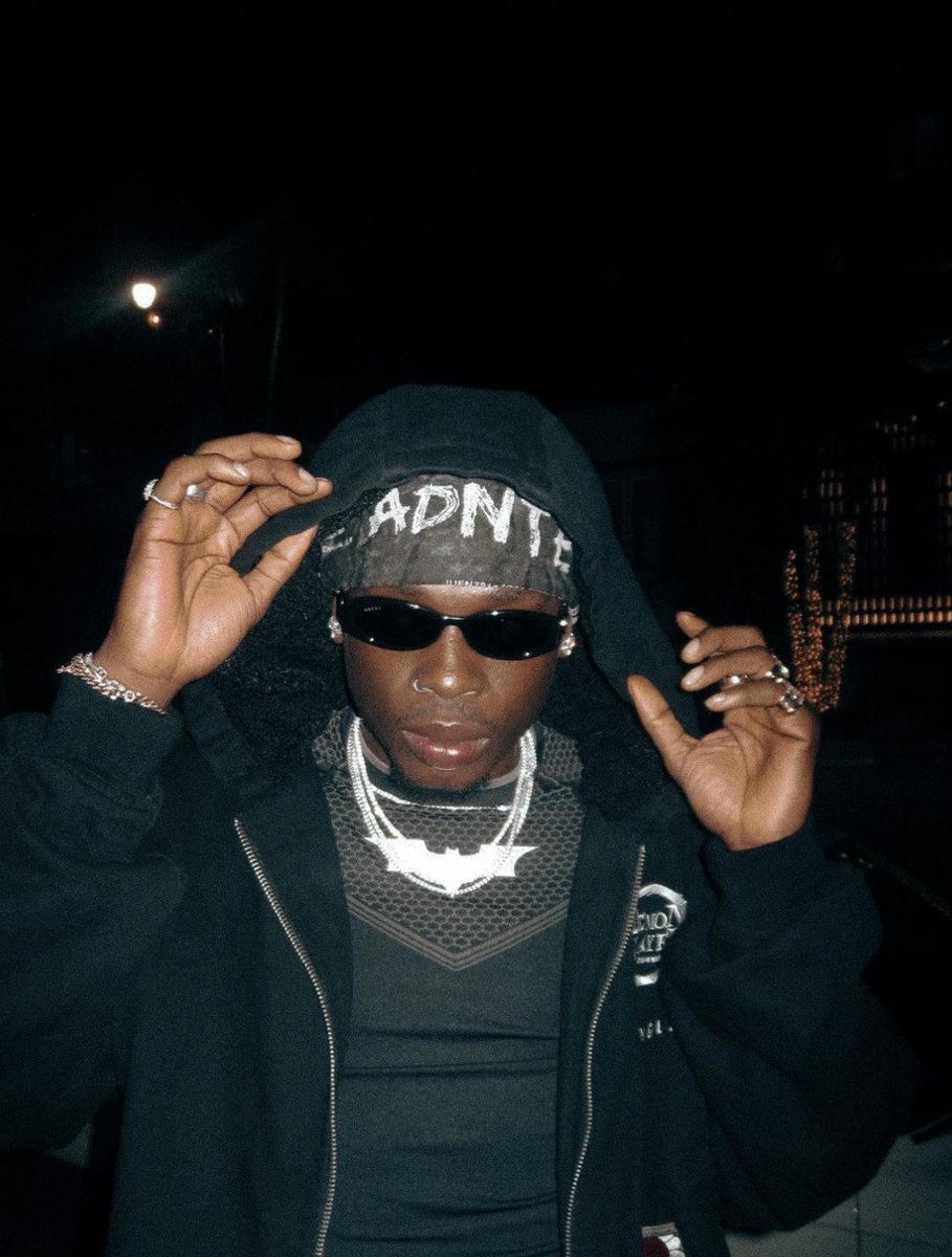 THE DEBUT HUB tweet media