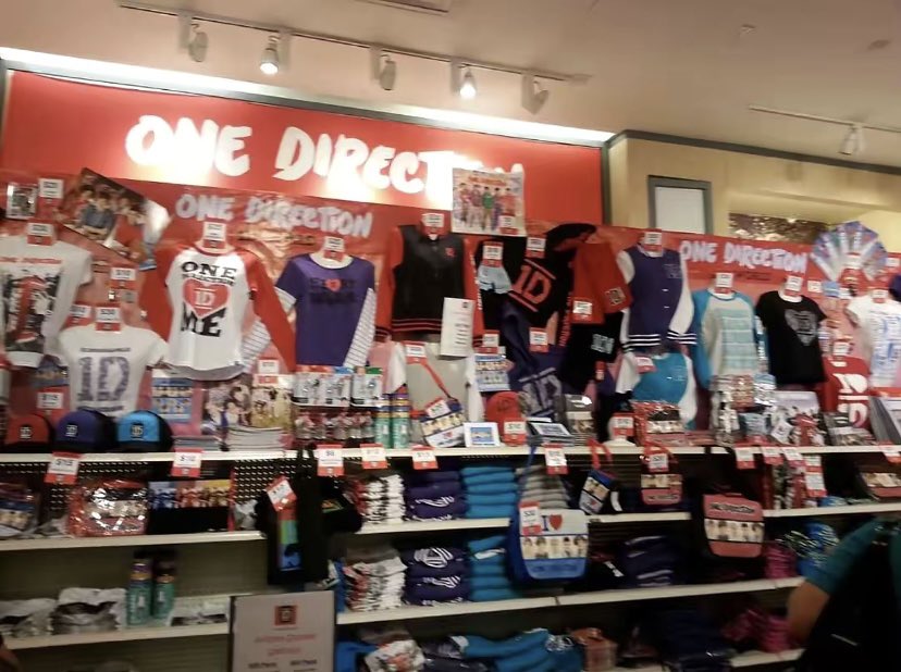 payno ❯❯❯❯❯ tweet media