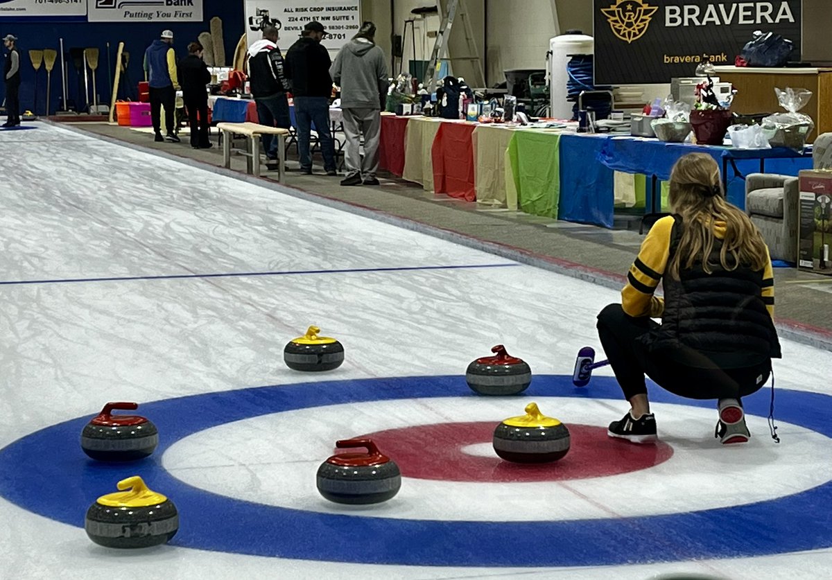 MCRgh1's tweet photo. Lake Region Curling Club held its year-end #bonspiel this weekend. I joined colleagues Louise Oleson &amp; Mojo Hill for the prime rib dinner on Sat, as a silent auction was held next to the rink.
#Curling season resumes in November. #devilslakend @devilslakenews @lrcurl @curling https://t.co/GftjqP6BkR