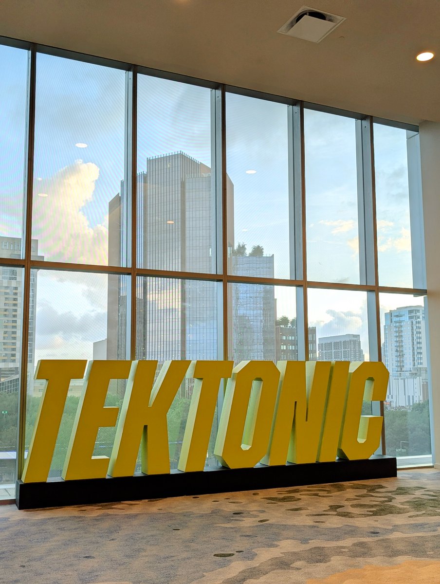 Nexpart_us's tweet photo. We had a great time at Tekmetric’s Tektonic 2026 Conference!

The event was full of conversations around shop efficiency, technology, and the future of parts procurement. Thank you to everyone who stopped by to chat with the Nexpart team.

If we didn’t get a chance to connect—or you’d like to continue the conversation—reach out anytime. We’d love to explore how Nexpart can help streamline your parts ordering workflow.

Let’s keep the conversation going.
#Tektonic #AftermarketTechnology #Nexpart #WHISolutions