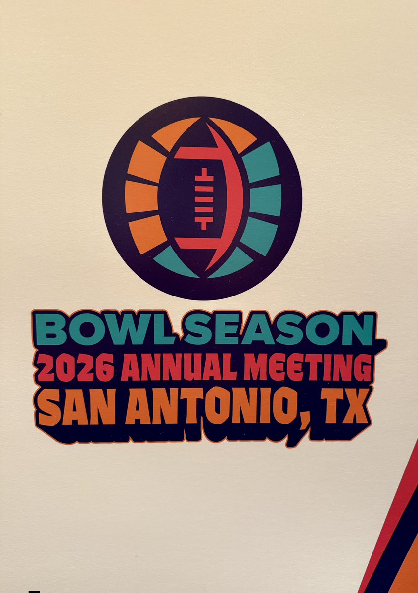 GreenGridiron's tweet photo. The Bowl Season 2026 Annual meeting is officially beginning! Stay tuned for more from San Antonio! 

@BowlSeason @NickCarparelli https://t.co/AOzAOFS4lD