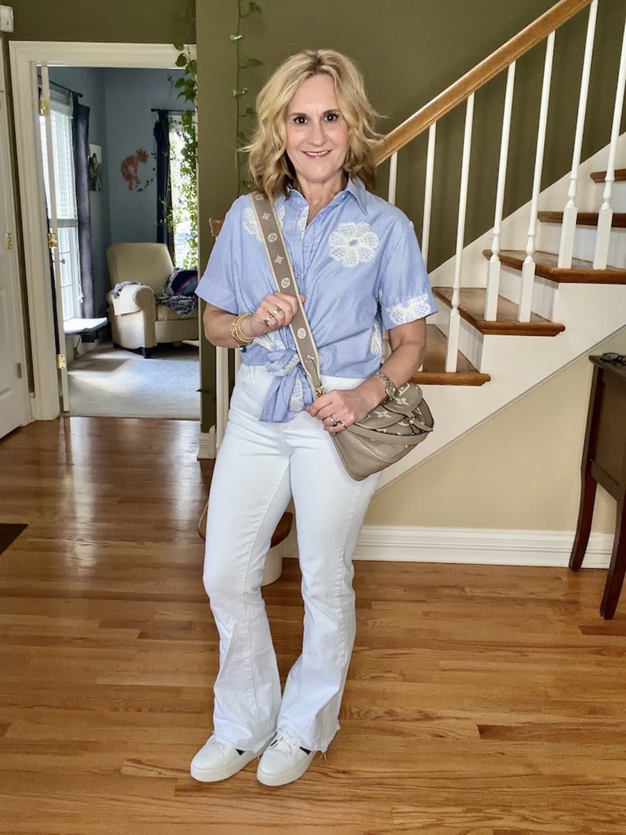 Kathrine00021's tweet image. Found the Perfect Tie Front Button Down for all My Spring Basics #tiefrontbuttondown #springstyle #fashionover50 kathrineeldridge.com/found-the-perf…