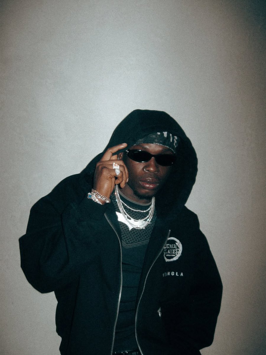 OLÚMIDÉ⚜️Šāvïõûř tweet media