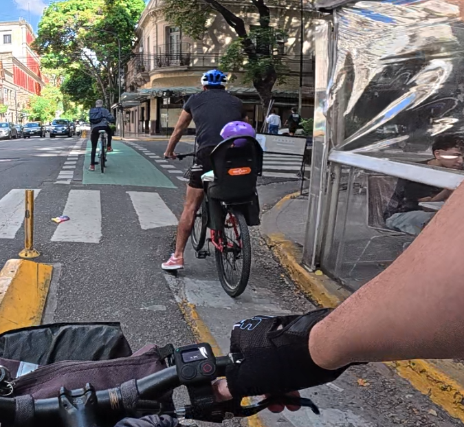 Yo no necesito ciclovías, ellos sí.
A ellos les estas sacando las ciclovías, <a href="/jorgemacri/">Jorge Macri</a>