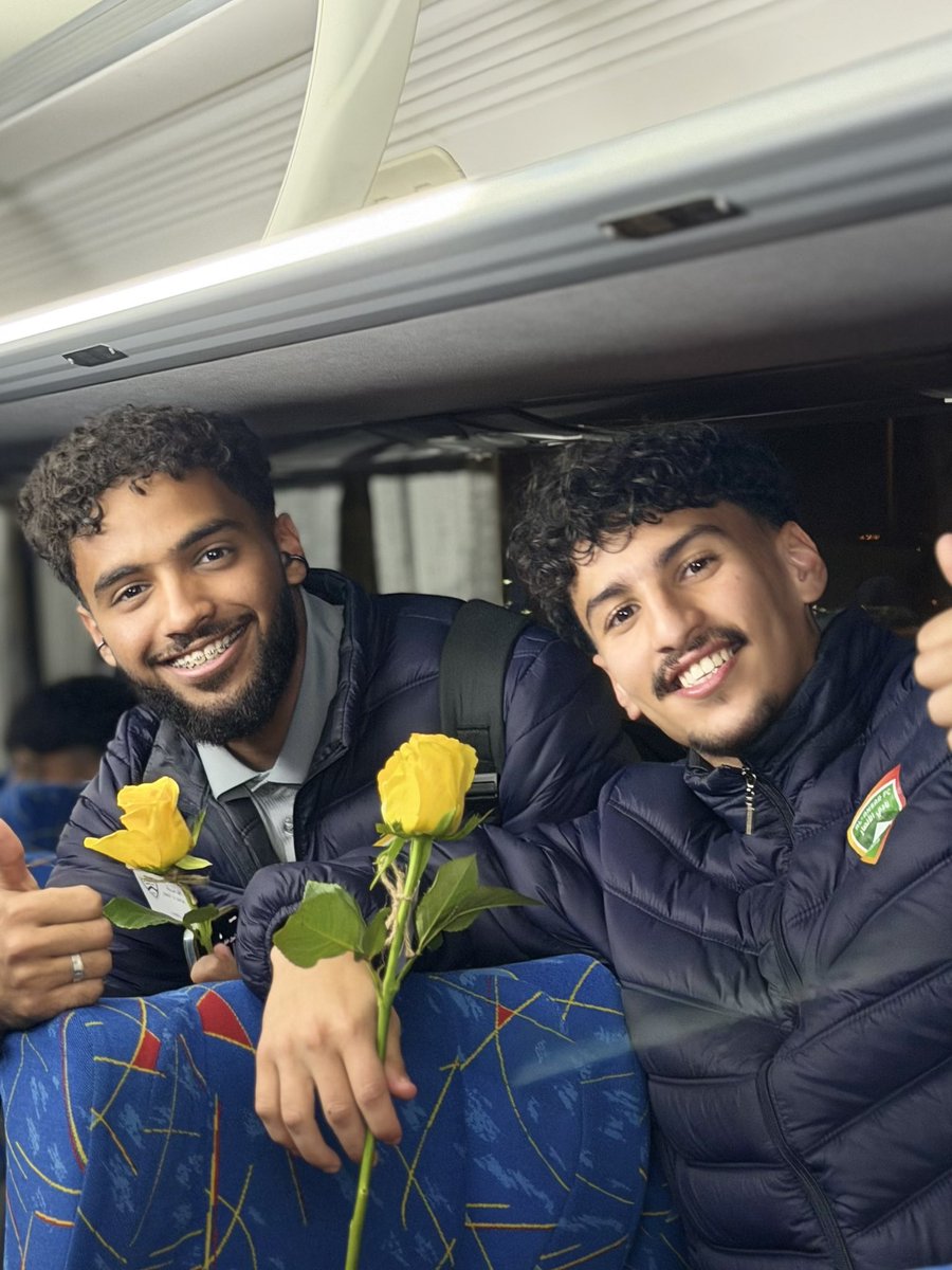 alansarksa's tweet photo. وصول الأبطال 💚

وصل فريق تحت 21 عامًا بنادي الأنصار إلى مطار الأمير محمد بن عبدالعزيز بالمدينة المنورة، بعد فوزه المستحق على نادي التضامن وتأهله إلى النهائي 👏

لحظات وصول مليئة بالفخر بعد أداء مميز وروح عالية من نجومنا 🇸🇦

كل التوفيق لأبطالنا في المواجهة القادمة أمام النادي الفيصلي 🤍💪

#نادي_لأنصار  #المدينه_المنورة