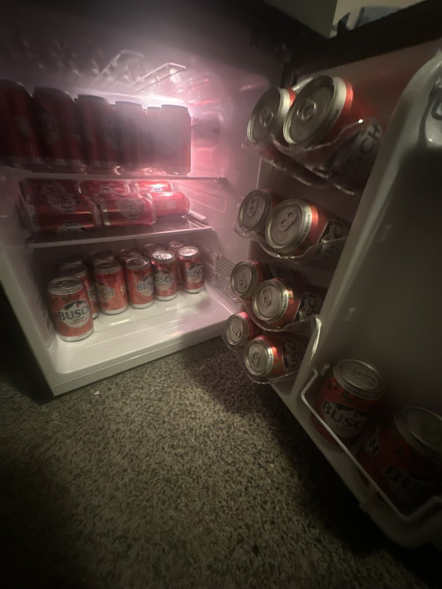 Mark_liqastore's tweet photo. Bout to #ferda crack all these and then jerk off #fuckthesec #northernsupremacy https://t.co/HPERolXnvq