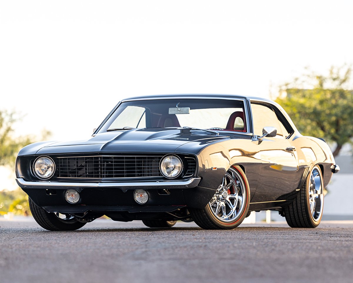 Barrett_Jackson's tweet image. This build takes the #60s to another level. This 1969 @Chevrolet #Camaro restomod was the beneficiary of a professional restoration and custom build, upgraded with modern technology throughout. Selling with No Reserve during the 2026 #PalmBeach Auction.

bit.ly/PB26TW-1969Che…