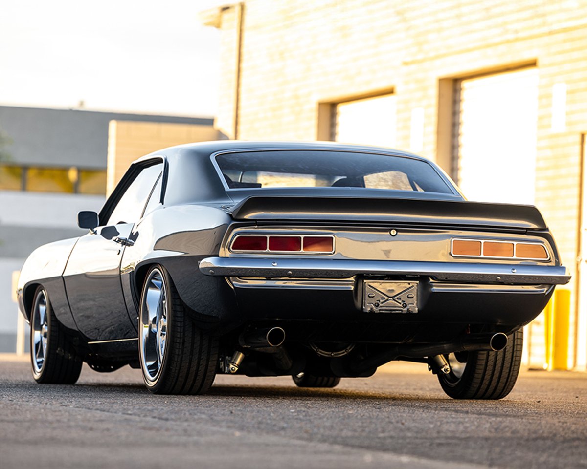 Barrett_Jackson's tweet image. This build takes the #60s to another level. This 1969 @Chevrolet #Camaro restomod was the beneficiary of a professional restoration and custom build, upgraded with modern technology throughout. Selling with No Reserve during the 2026 #PalmBeach Auction.

bit.ly/PB26TW-1969Che…