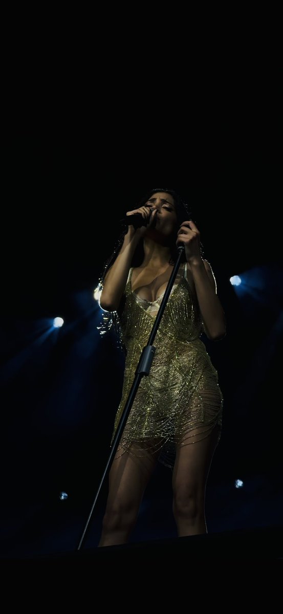 Quella maleducata 🧚🏻♂️ tweet media