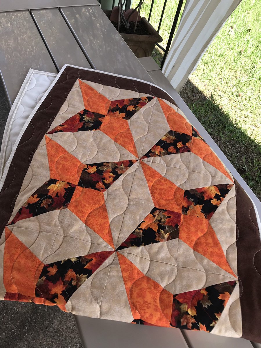 angelhw1956's tweet image. Quilted Thanksgiving /Fall Table Runner tuppu.net/e35964f3  #Thanksgiving