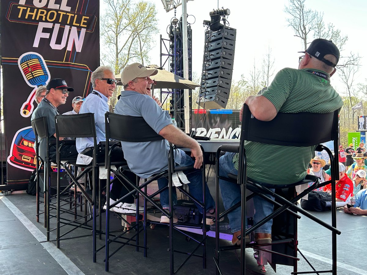 JerryNadeau01's tweet photo. Didn't get to post these to X a couple weeks back, but here are some highlights from @NASCAR Alumni Weekend at @TooToughToTame. Great to be back at the track and meet fans! https://t.co/drKbeF3kgX