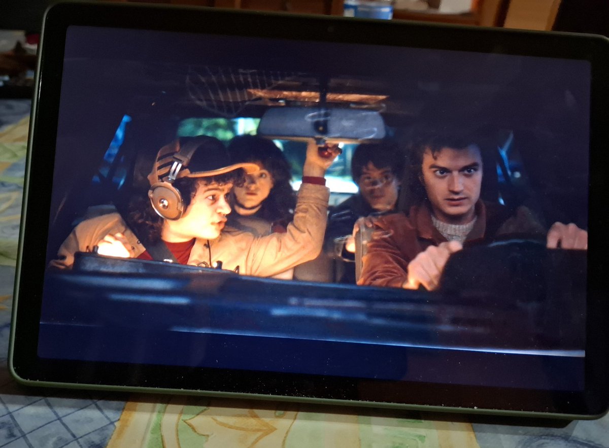 LordTimort's tweet photo. Es el turno de la 5° temporada de #strangerthinks
Mejor tarde que nunca.
 🙂🙂🙂🙂 https://t.co/RhWcqExlL9