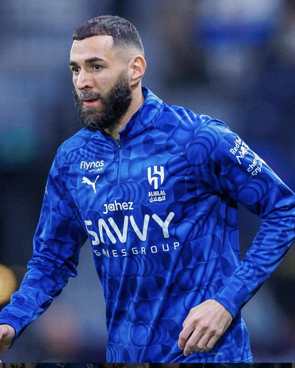 #الهلال_السد
يامن شراله من حلاله عله😂
لاعب منتهي منذو مبطي😂