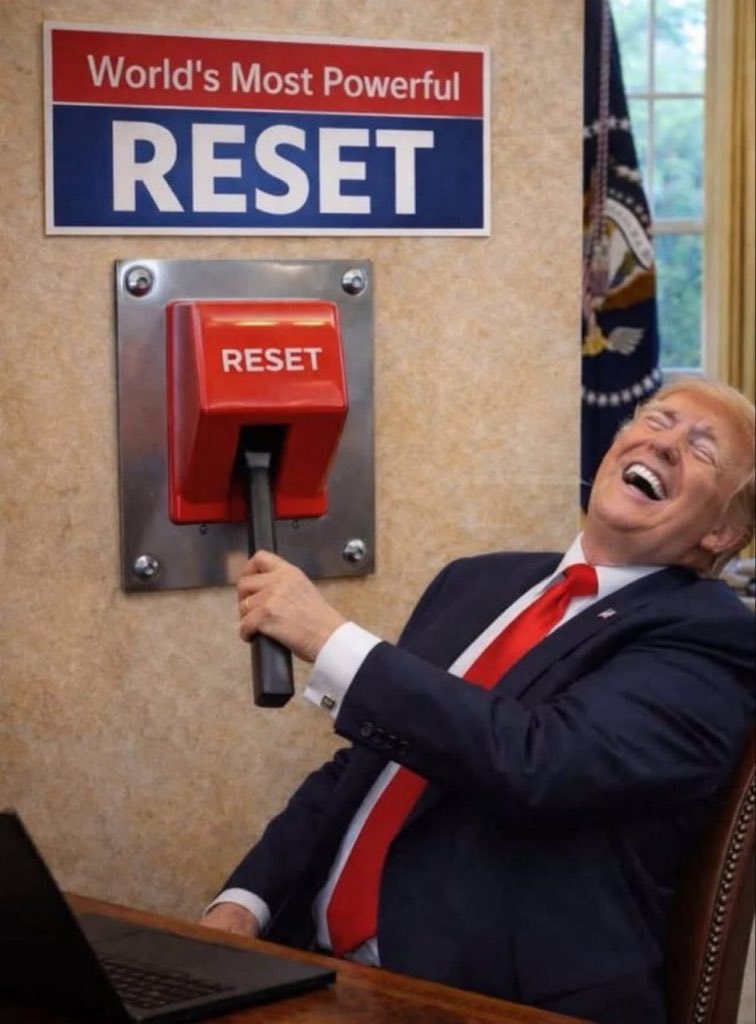 Charlieshowtv's tweet image. Flip the switch!!!! 
Reset time...
QFS to the world 🌍 
#Xrp #Xlm #qfs