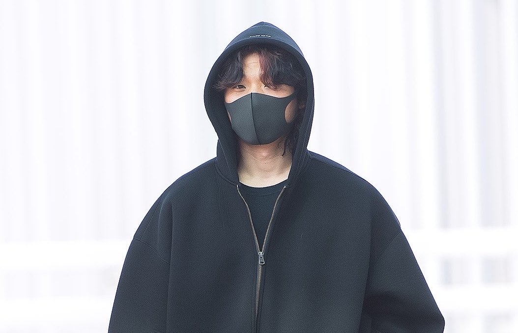 jesislucky's tweet image. How he left for #BANGCHELLA vs how he showed up 🙈✨ #DAESUNG