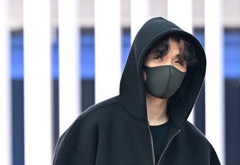 jesislucky's tweet image. How he left for #BANGCHELLA vs how he showed up 🙈✨ #DAESUNG