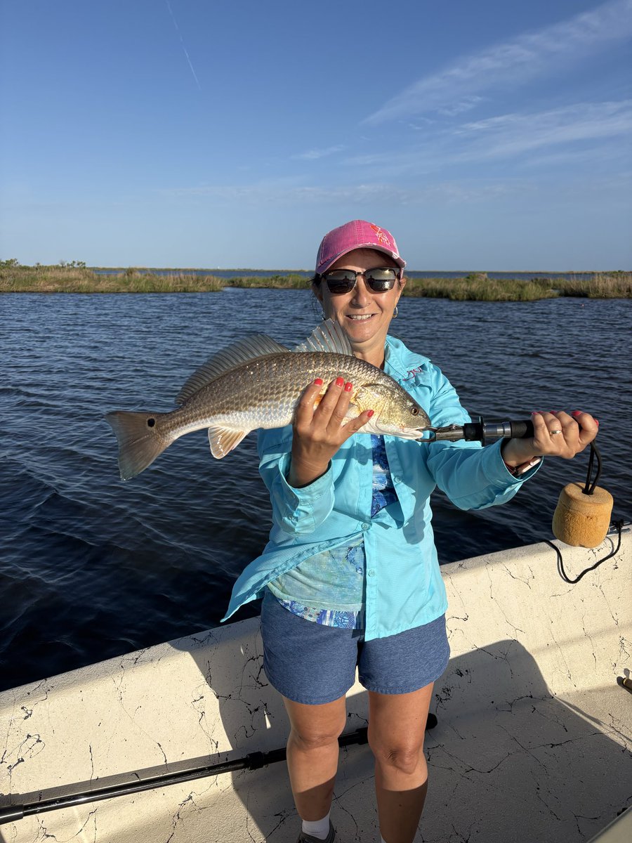 dufrenesguide's tweet photo. Mark and Tammy Fenton from Georgia fished the Delacroix marsh this am and got their limits of reds and released more. #MinnKota 
#Humminbird  
#Raptor
#Solix 
#OPTIMAbatteries
#BomberLures #PennFishing #BerkleyFishing
@MinnKota
@humminbird
#MajekBoats
#Spiderwire
#OPTIMABattery https://t.co/QZ7NJUVlMy