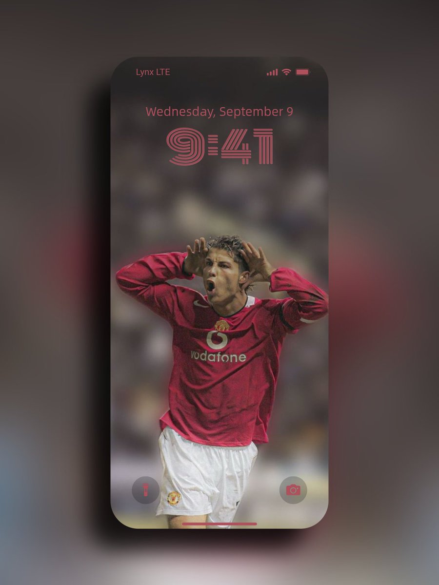 lynxchizzy's tweet image. Let's see your wallpaper here's mine 🔥
#CR7 #manu #ronaldo