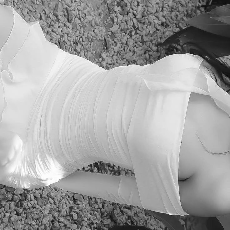 𝑳𝒖𝒏𝒂◞ ! tweet media