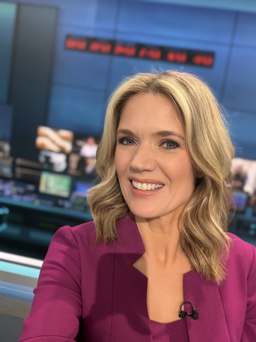 CharlotteHawkns's tweet photo. Join me for my first News at Ten on @ITV - we’re on at 10.15pm tonight after @imacelebrity finishes… see you then
@itvnews https://t.co/1hvh4mhh49