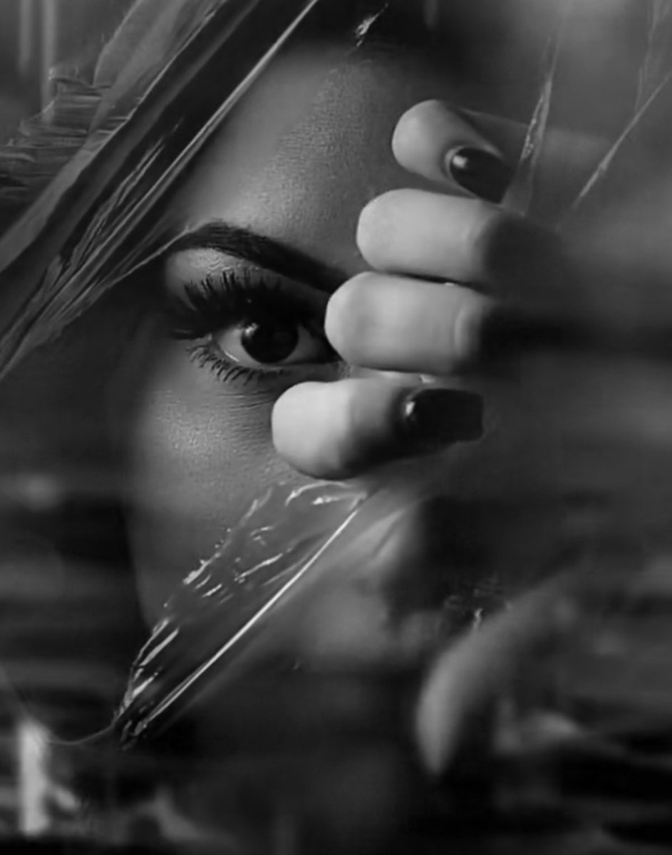 ❣دايخة من لعبة بايخة ❣ tweet media