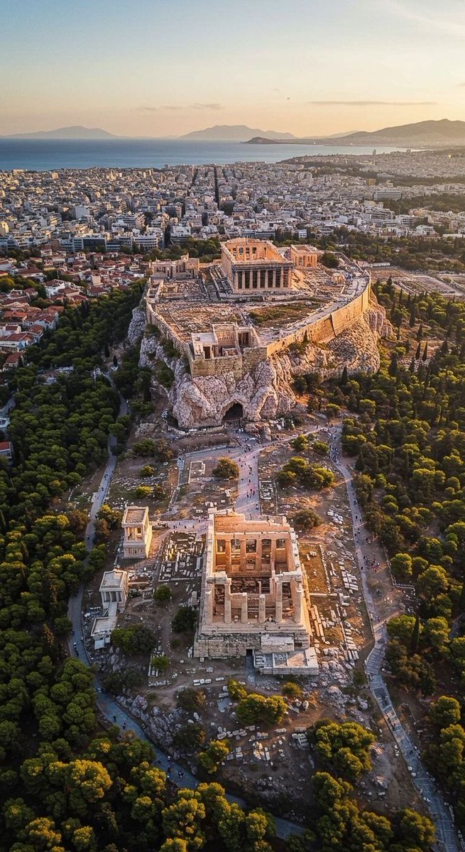 naturalbeautyi7's tweet photo. 📍 Acropolis of Athens, Athens, Greece 🇬🇷 https://t.co/s8tbkueSRm