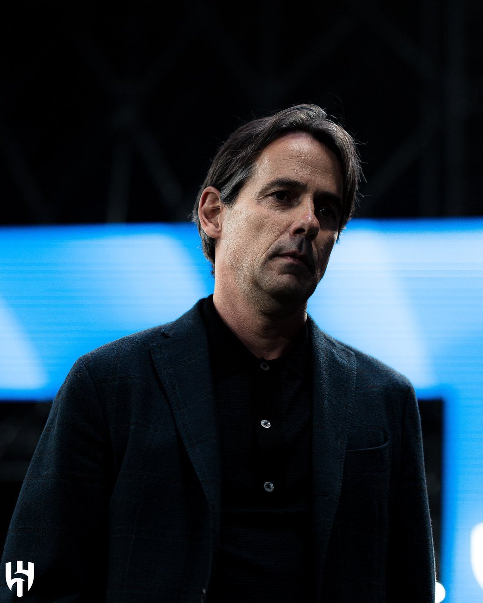 كان الحصاد وحده من سيجعل جمهور الهلال يصبر على الأداء الكارثي في آخر شهرين

على أمل حصاد ثم عدم نقل هذا الفكر للموسم القادم

وصل إنزاغي كمنقذ و تغيير هوية ( كمدرب خبرة يلعب كرة نموذجية محترمة مع الإنتر بأرقام هجومية )

بداية ممتازة ثم تراجع مخيف في المنظومة الفنية

و الآن كل شيء