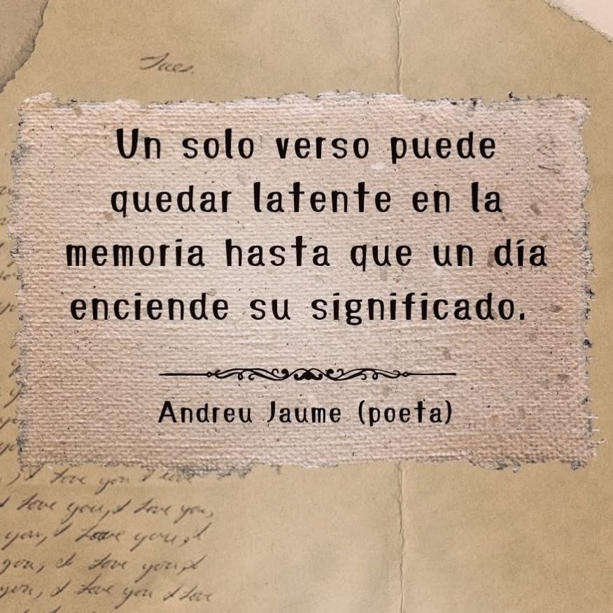 AcademiaIdearte's tweet photo. “Un solo verso puede quedar latente en la memoria hasta que un día enciende su significado” Andreu Jaume #poesia #poeta #verso #literatura https://t.co/OH3CWgkDte