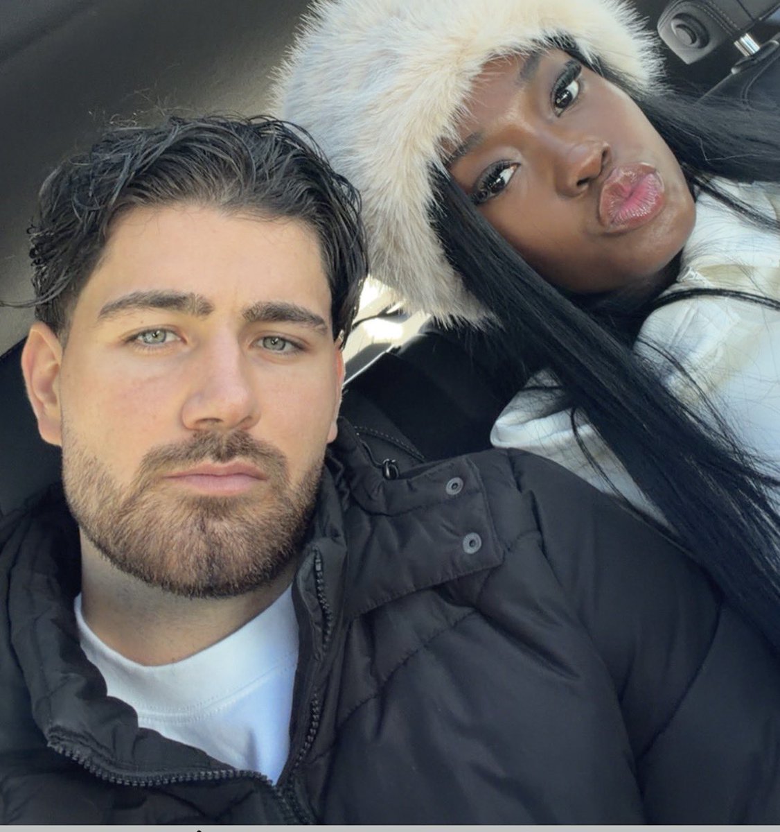 📖Just_Cyn tweet media