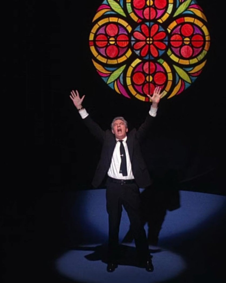 austinfilmfest's tweet photo. Monday, April 27, we will be hosting an exclusive 50th Anniversary screening of NETWORK, followed by an exclusive audience Q&amp;A with world-renowned journalist and best-selling author, Robert Draper.  Tickets are only $12! See more information here: https://t.co/KTch8CY90N https://t.co/LZOctDfNpN
