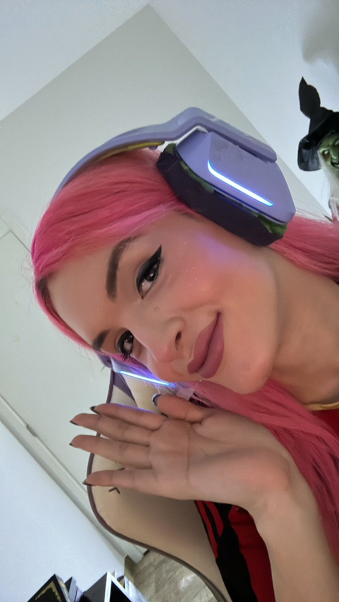 Lu Croft ✨ tweet media