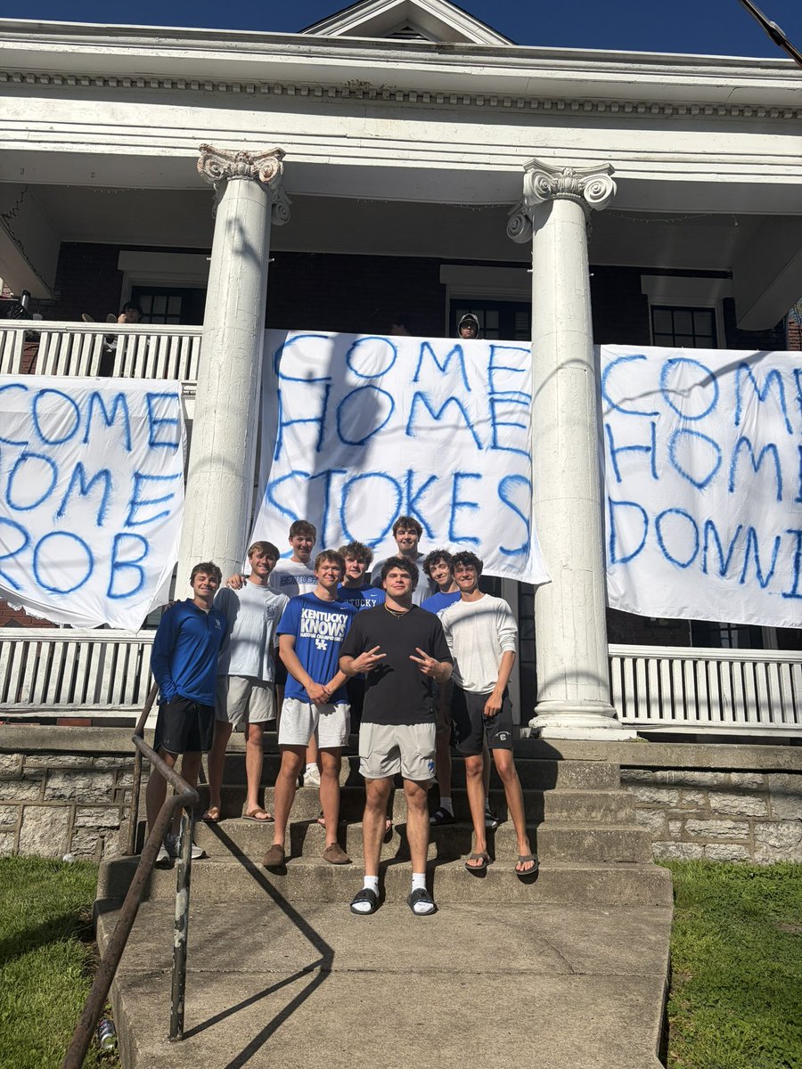 KYBannerBoys's tweet image. The studs are noticing! @w_rodriguez10 #feedthestuds #itspreads