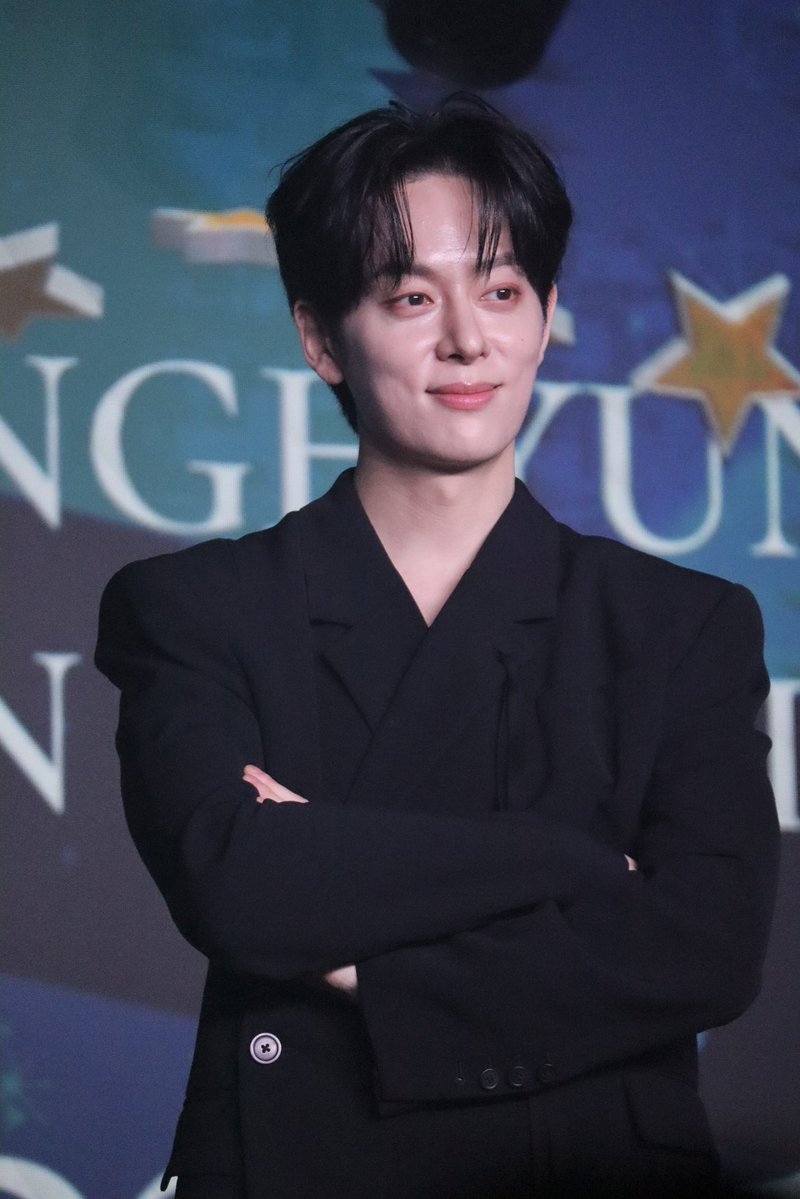 _djsy_'s tweet image. #보이프렌드 #BOYFRIEND #FCLIVE
#동현 #DONGHYUN #ドンヒョン