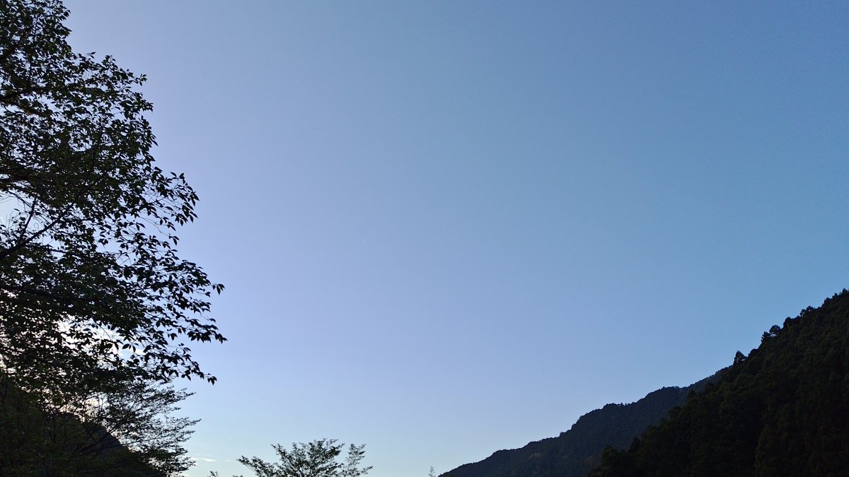 ryueig's tweet photo. おはようございます。
今朝はくしゃみがたくさん出ます https://t.co/agPFVycOM9