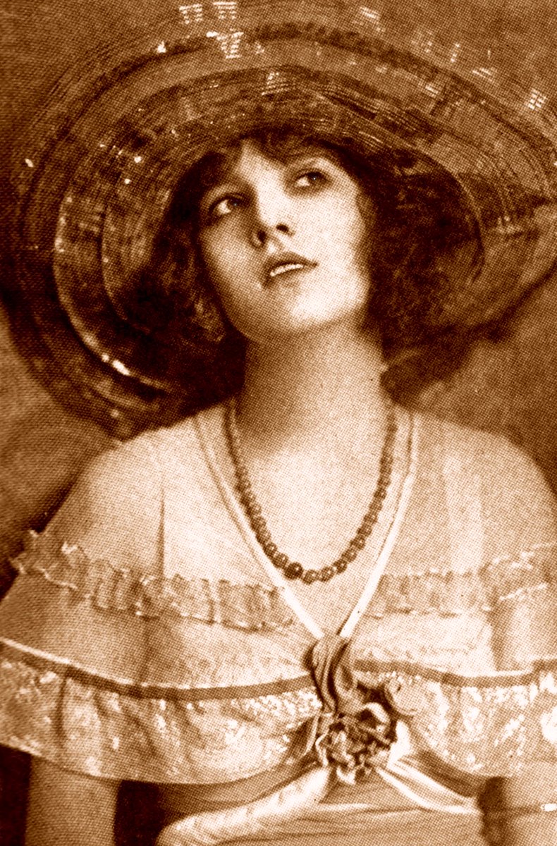 MrsBacall's tweet image. Kathleen Martyn by Campbell Studios, 1921 #silentfilm
 #starlet #MyEdit