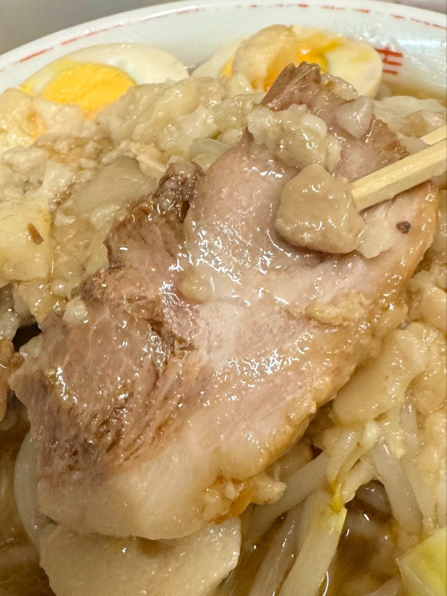 ごろりん tweet media