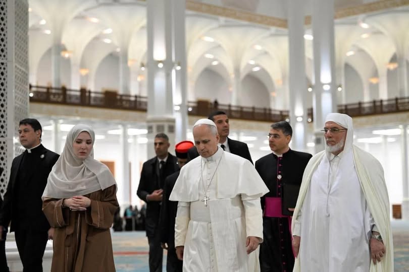 ♛ℝ𝔼𝔻ℍ𝔸 tweet media