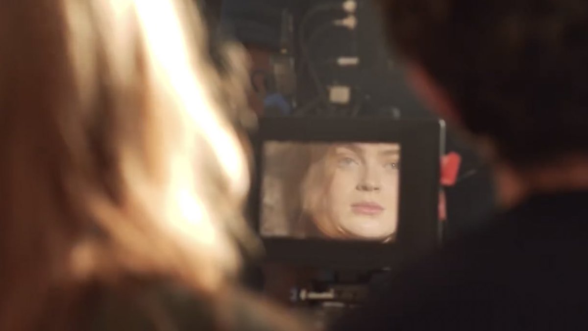 sadie sink posts tweet media