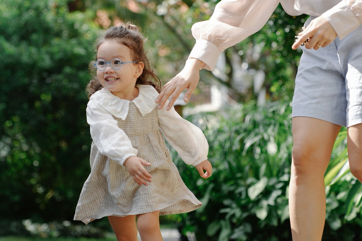 🍃 Fully Feral: Why Kids Need Dirt, Fewer Screens, and Parents Who Go Outside Too | <a href="/AAlfanoAuthor/">Angelo Alfano, FNP, PMHNP and Author</a> ow.ly/bs9J50Y7Mac

More and more, what I see clinically looks less like broken children and more like a broken environment.

#MondayBlogs