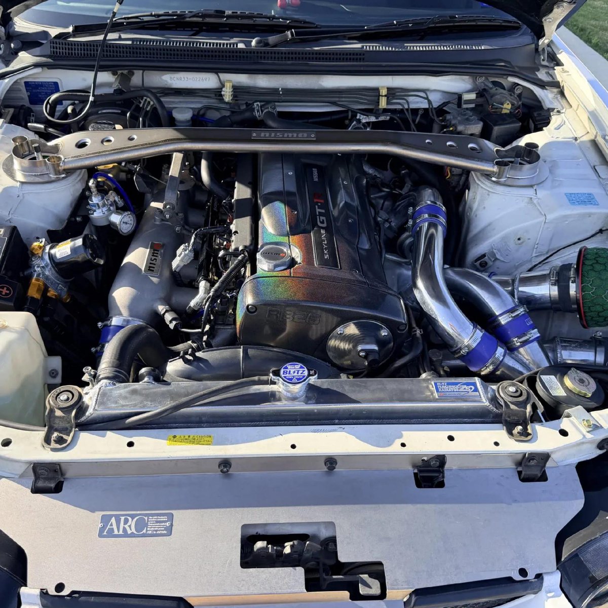 Bringatrailer's tweet image. An R33 with all the desirable aftermarket goodies!

bringatrailer.com/listing/1996-n…