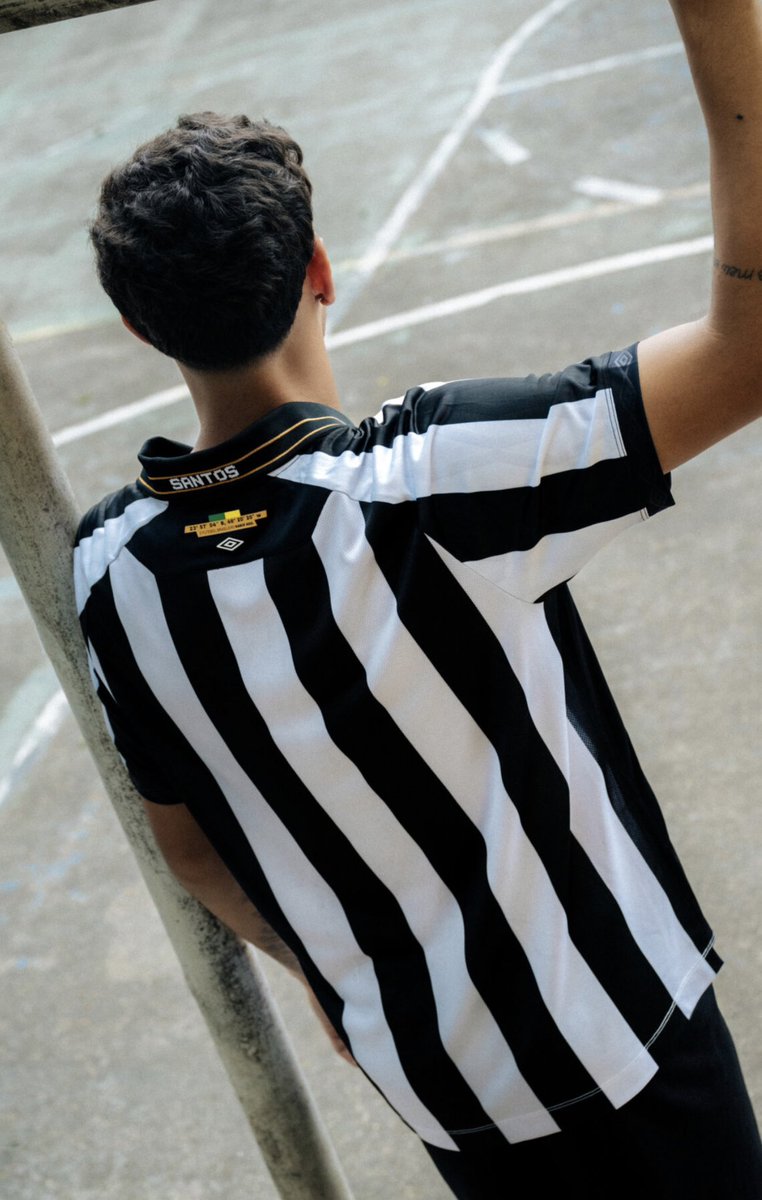 Seria o uniforme 2 mais bonito dos últimos tempos? Ficou absurdo demais! 👏🏼👏🏼👏🏼