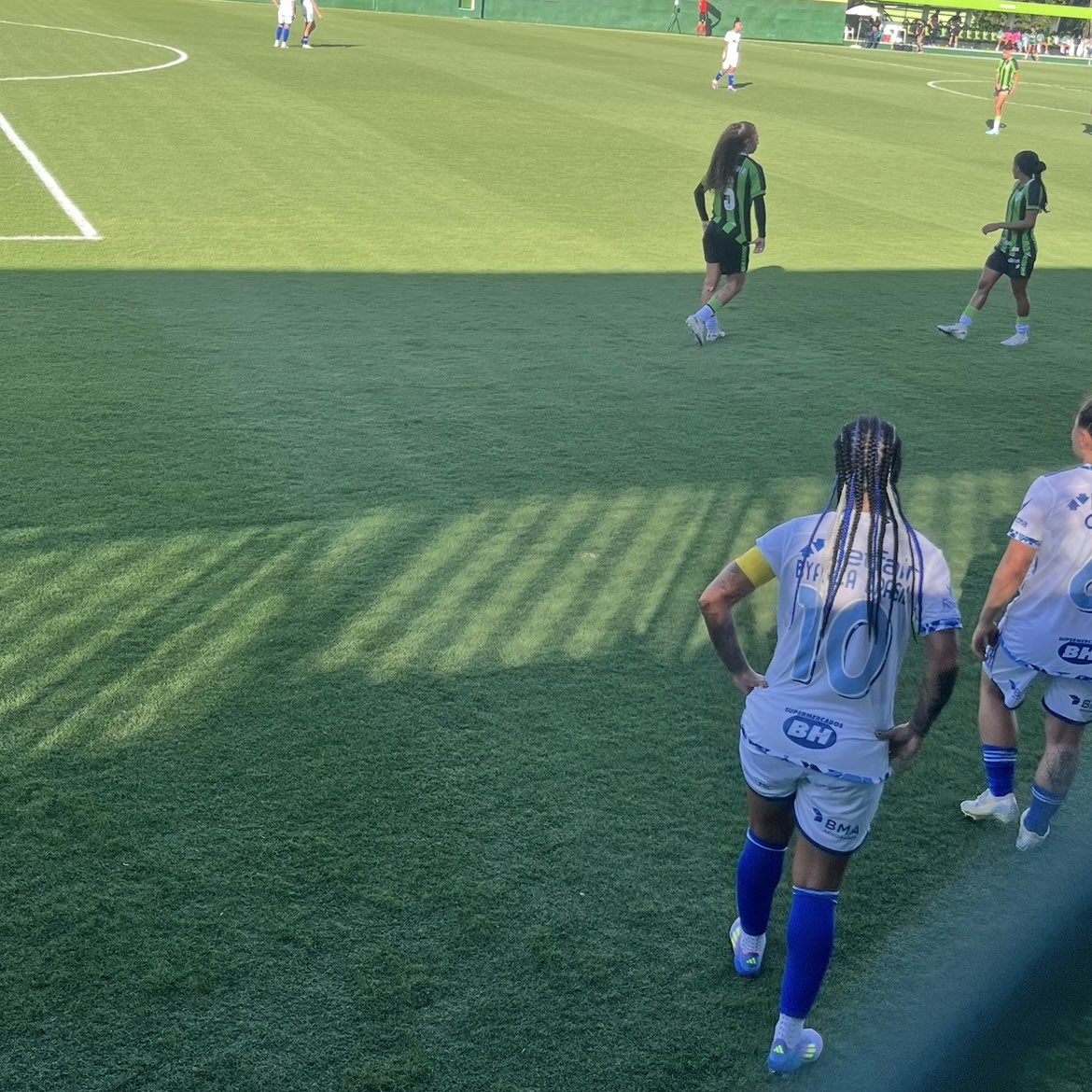 Gᴀʙɪ| jurídico Isa Haas tweet media