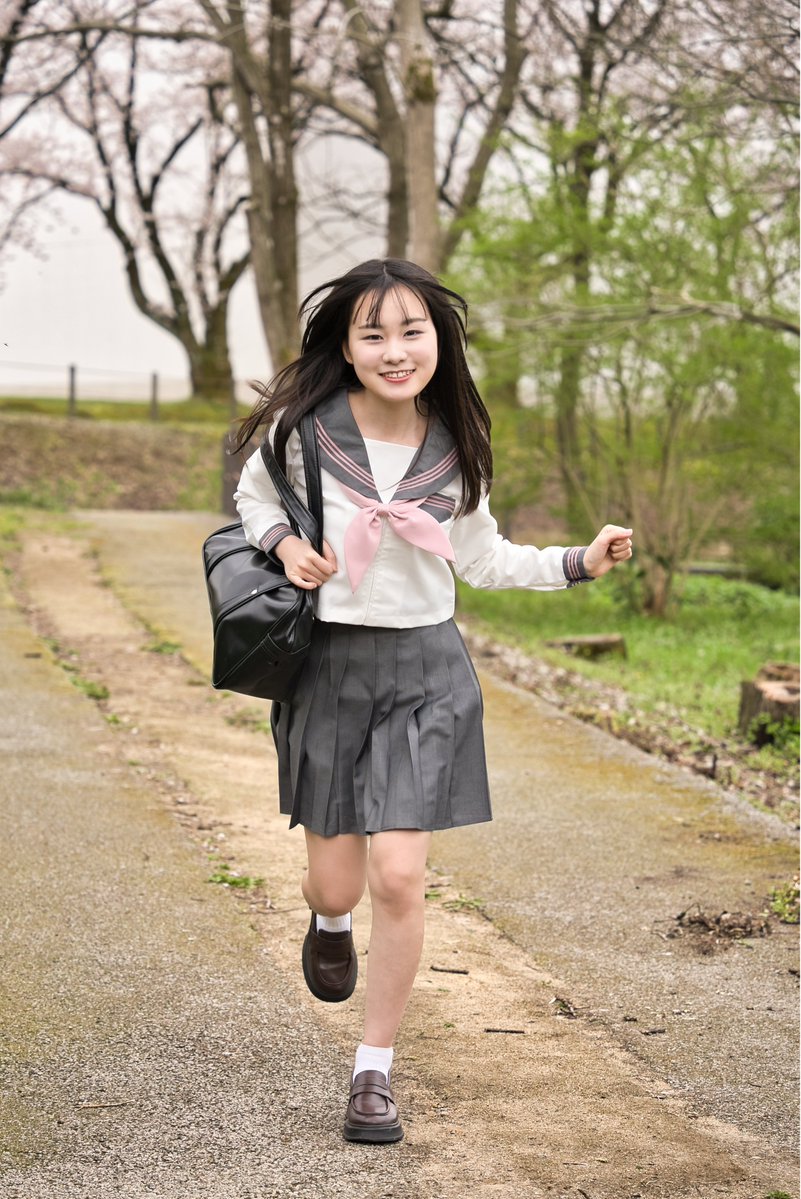 youichi_D's tweet photo. 北陸モデルコレクション桜撮影会( @hmc210701 )   
撮影日 2026年4月5日(日)
ロケ地 呉羽山公園  
Model 夏目アンナ ( @anna_hmc )   

#北陸モデルコレクション 
#夏目アンナ 
#呉羽山公園 https://t.co/Wrm5ne4mcx