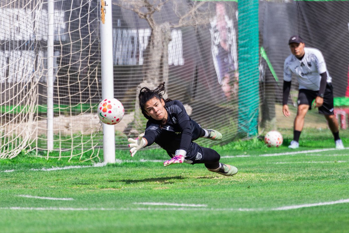 FemenilFcJuarez's tweet image. Iniciando la semana preparando nuestro próximo partido en casa🐎🆚🐐🔥