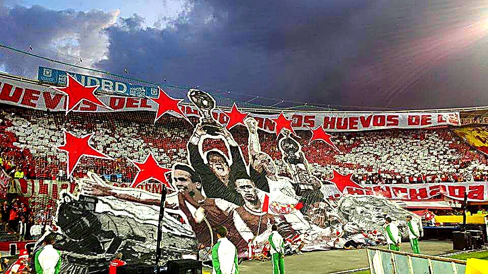 Cachaco Santafereño tweet media