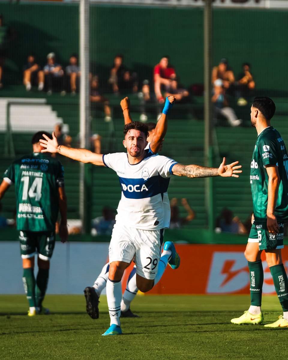 #CGE #GELP ⚽ ¡¡FINAAAAL DEL PARTIDO!!

💪 Triunfazo del Lobo en Junín, que fue más durante el trámite del partido, cortó la racha negativa en el Torneo Apertura y vuelve a meterse en la pelea por los play off.

Sarmiento 1-2 GIMNASIA 

⚽ AUZMENDI 
⚽ F. TORRES

🐺 ¡SEGUIMOS! 👊