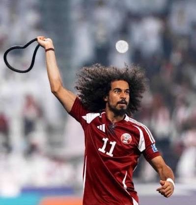 #الهلال_السد استقطبوا فريق كامل من اجل النخبه الاسيويه … ثم ماذا ؟؟!
