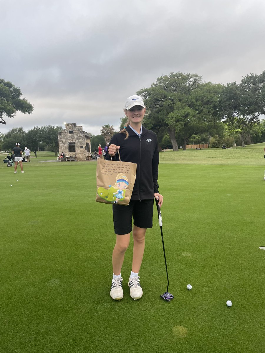 Geselle Vela tweet media